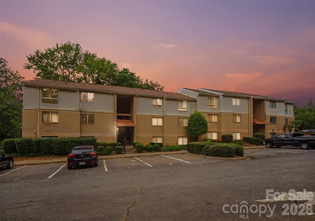 22nd image of 4902 Spring Lake Dr #E, Charlotte, NC 28212 | MLS# 4411853