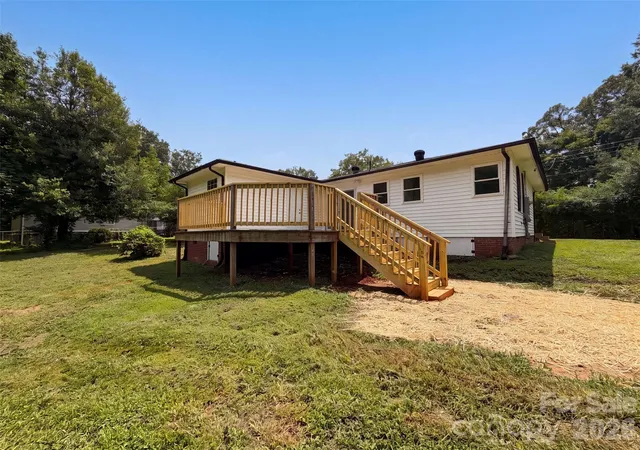 5th image of 704 Morningside Dr, Mount Holly, NC 28120 | MLS# 4411857