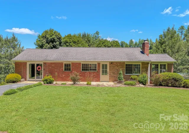 Photo 2 of Single family home for sale at 2150 Nc 80 Hwy, Bakersville, NC 28705 | MLS# 4411879 | Listing updated on 2026-08-26