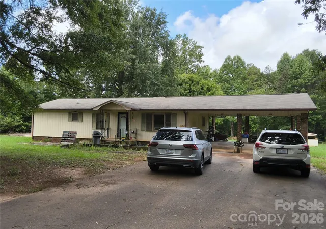 1st image of 1981 Mollys Backbone Rd, Sherrills Ford, NC 28673 | MLS# 4411881