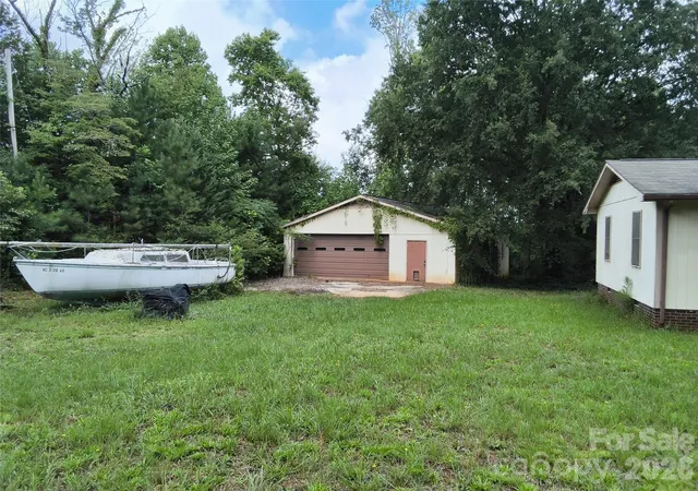 3rd image of 1981 Mollys Backbone Rd, Sherrills Ford, NC 28673 | MLS# 4411881