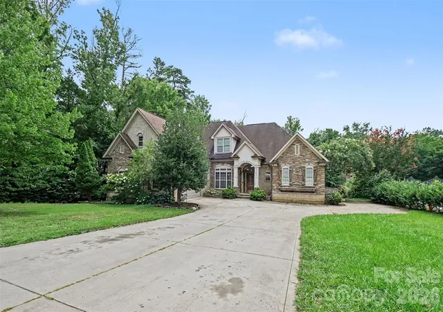2nd image of 13631 William Stowe Dr, Charlotte, NC 28262 | MLS# 4411890