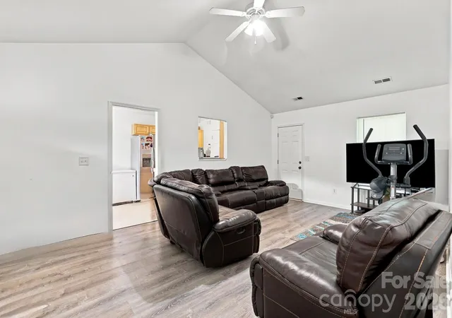 Photo 2 of Sale Pending at 5205 Windy Valley Dr, Charlotte, NC 28208 | MLS# 4411900 | Listing updated on 2026-09-12