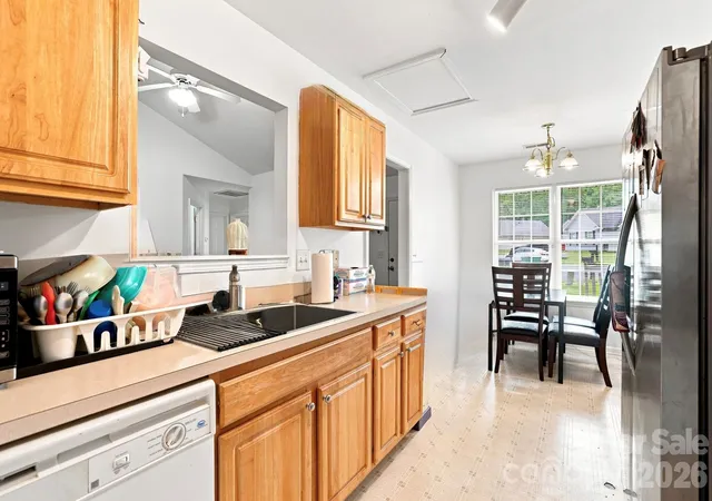 Photo 3 of Sale Pending at 5205 Windy Valley Dr, Charlotte, NC 28208 | MLS# 4411900 | Listing updated on 2026-09-12