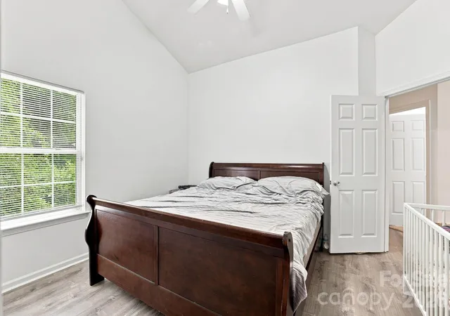 Photo 4 of Sale Pending at 5205 Windy Valley Dr, Charlotte, NC 28208 | MLS# 4411900 | Listing updated on 2026-09-12