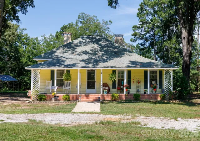 Photo 1 of Single family home for sale at 12173 Old Douglass Rd, Blackstock, SC 29014 | MLS# 4411901 | Listing updated on 2026-09-04