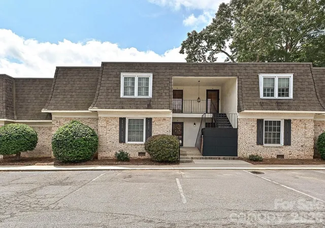 Condo for sale at 3520 Colony Rd #G, Charlotte, NC 28211 | MLS# 4411919