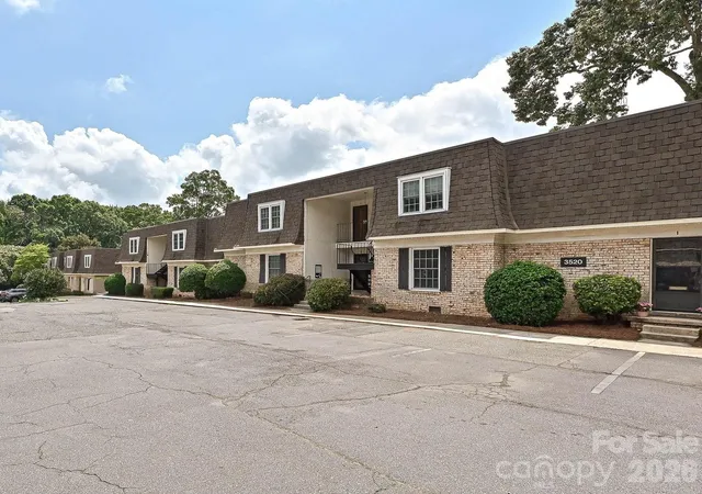 Photo 2 of Condo for sale at 3520 Colony Rd #G, Charlotte, NC 28211 | MLS# 4411919 | Listing updated on 2026-08-21