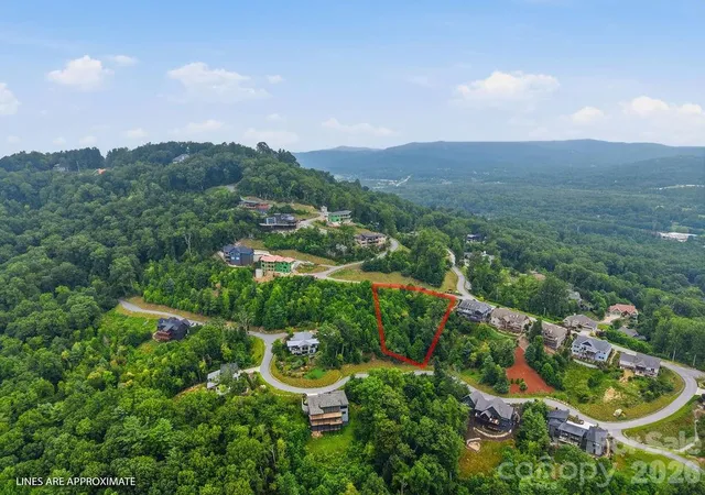 4th image of 21 Marble Heights Trl, Hendersonville, NC 28791 | MLS# 4411922