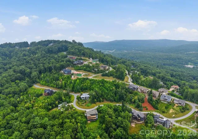 5th image of 21 Marble Heights Trl, Hendersonville, NC 28791 | MLS# 4411922