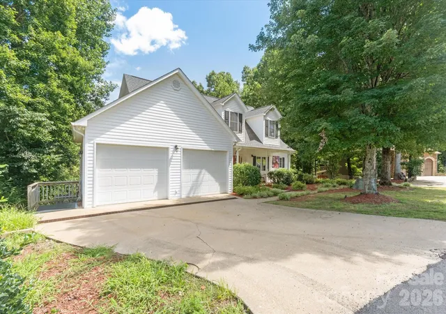 1st image of 192 Lake Club Dr, Nebo, NC 28761 | MLS# 4411924