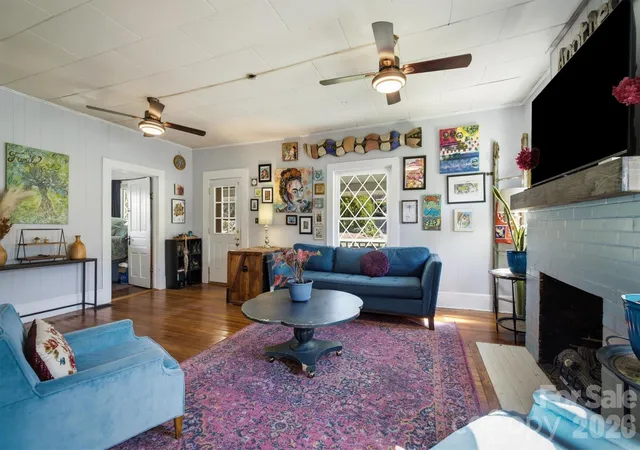 Photo 2 of Single family home for sale at 115 Evans St, Morganton, NC 28655 | MLS# 4411941 | Listing updated on 2026-08-22