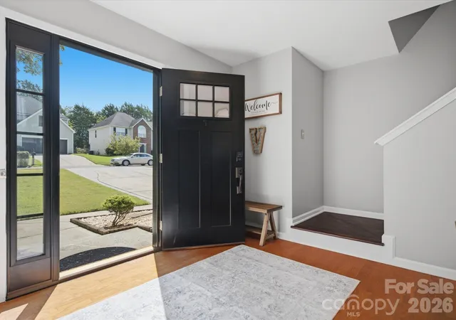 Photo 3 of Sale Pending at 8807 Royal Blf Dr, Charlotte, NC 28269 | MLS# 4411942 | Listing updated on 2026-10-16