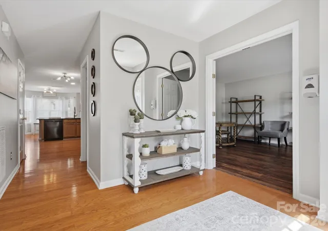 Photo 4 of Sale Pending at 8807 Royal Blf Dr, Charlotte, NC 28269 | MLS# 4411942 | Listing updated on 2026-10-16