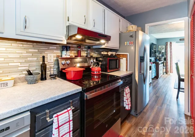 Photo 3 of Townhouse for sale at 405 Southway Garden Rd, Arden, NC 28704 | MLS# 4411945 | Listing updated on 2026-08-26