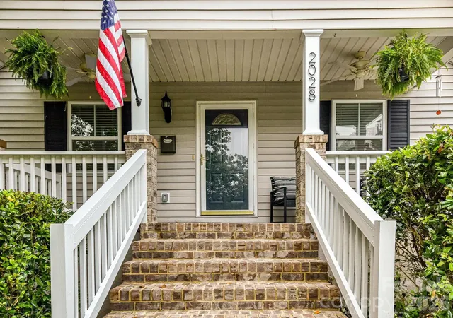3rd image of 2028 Hamorton Pl, Charlotte, NC 28205 | MLS# 4411958