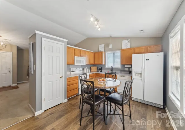 4th image of 1508 Hollow Maple Dr, Charlotte, NC 28216 | MLS# 4411969