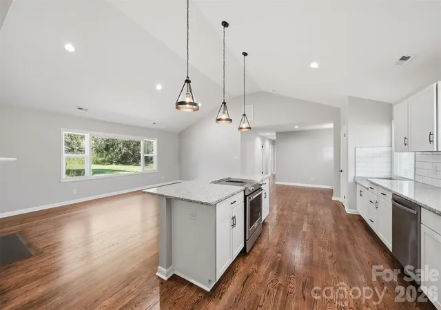 Photo 2 of Single family home for sale at 908 13th Street Nw, Conover, NC 28613 | MLS# 4411974 | Listing updated on 2026-08-13