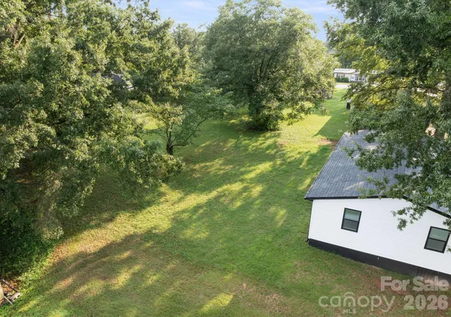 32nd image of 615 E Saunders Ave, Newton, NC 28658 | MLS# 4411983