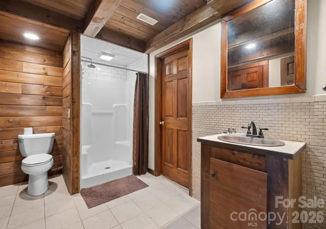 Photo 27 of Single family home for sale at 422 Ridge Crk Dr, Taylorsville, NC 28681 | MLS# 4411986 | Listing updated on 2026-08-19