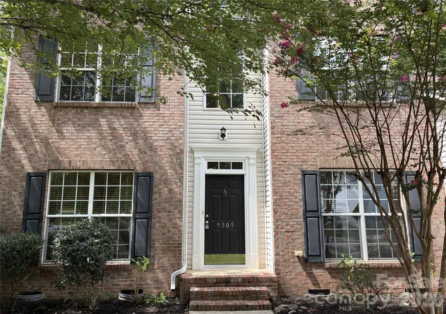 2nd image of 9309 Shrewsbury Dr, Waxhaw, NC 28173 | MLS# 4411991