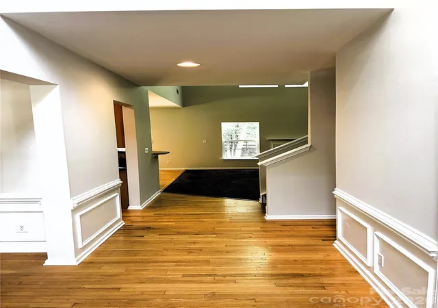 Photo 3 of Single family home for sale at 9309 Shrewsbury Dr, Waxhaw, NC 28173 | MLS# 4411991 | Listing updated on 2026-09-01