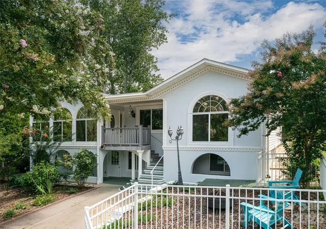 Photo 3 of Single family home for sale at 12 Peeler Dr, Asheville, NC 28803 | MLS# 4411996 | Listing updated on 2026-10-04