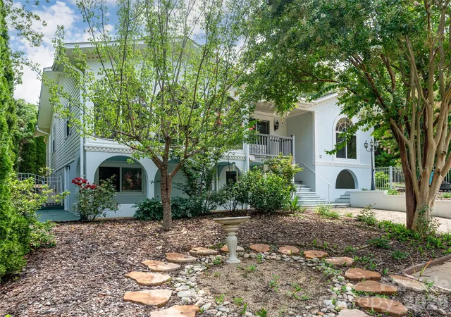 Photo 3 of Single family home for sale at 12 Peeler Dr, Asheville, NC 28803 | MLS# 4411996 | Listing updated on 2026-10-04