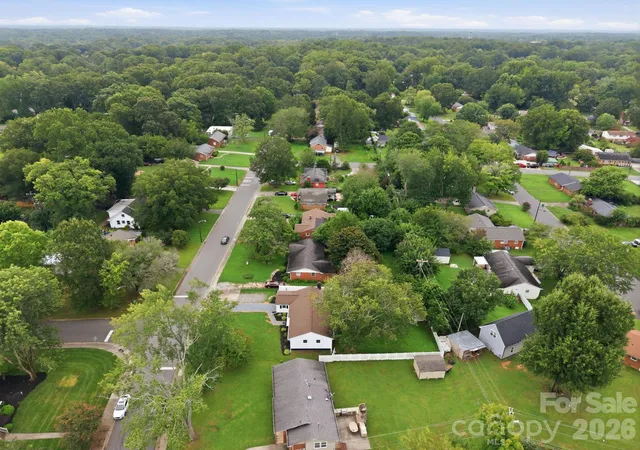 37th image of 4100 Sudbury Rd, Charlotte, NC 28205 | MLS# 4412005