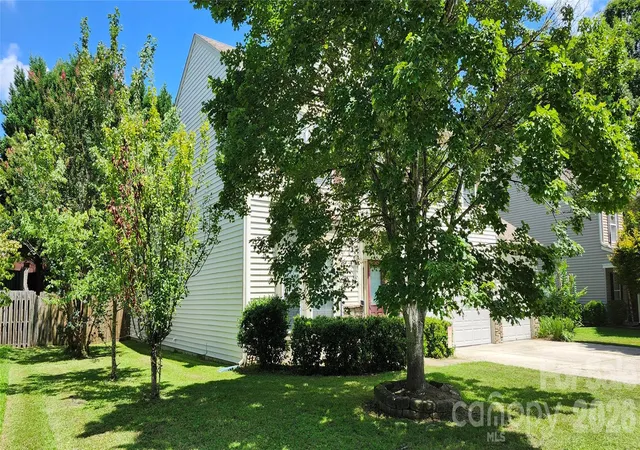 3rd image of 3792 Shasta Cir, Clover, SC 29710 | MLS# 4412007