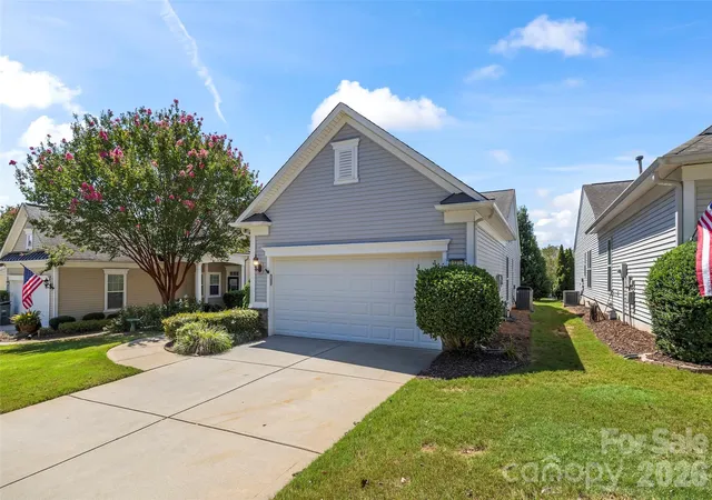 Photo 3 of Single family home for sale at 17444 Hawks View Dr, Fort Mill, SC 29707 | MLS# 4412008 | Listing updated on 2026-09-12