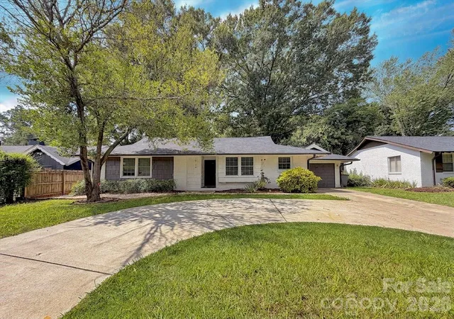 2nd image of 1926 Tyvola Rd, Charlotte, NC 28210 | MLS# 4412010