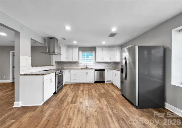 5th image of 1926 Tyvola Rd, Charlotte, NC 28210 | MLS# 4412010