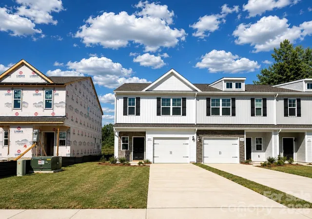Photo 3 of Townhouse for sale at 5941 Wallace Ave, Charlotte, NC | MLS# 4412014 | Listing updated on 2026-09-22