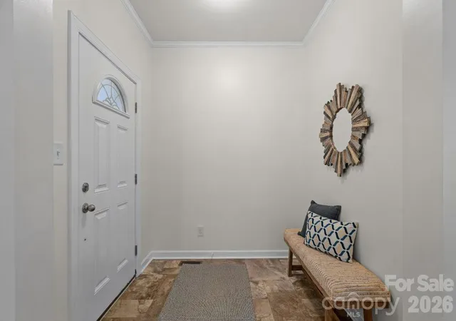 Photo 4 of Single family home for sale at 10429 Starwood Dr, Charlotte, NC 28215 | MLS# 4412020 | Listing updated on 2026-09-29