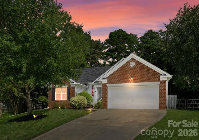 1st image of 4002 Canbury Ct, Charlotte, NC 28269 | MLS# 4412031