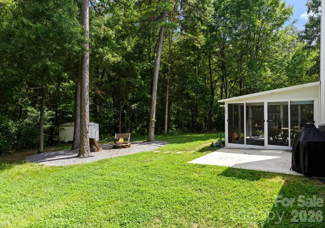 37th image of 4002 Canbury Ct, Charlotte, NC 28269 | MLS# 4412031