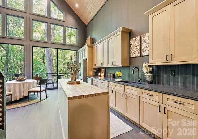 1st image of 2272 Evans Rd, Hendersonville, NC 28739 | MLS# 4412038
