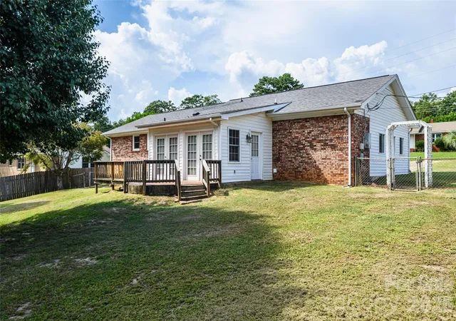 Photo 47 of Single family home for sale at 5426 Oakcrest Rd, Sumter, SC 29154 | MLS# 4412040 | Listing updated on 2026-08-22