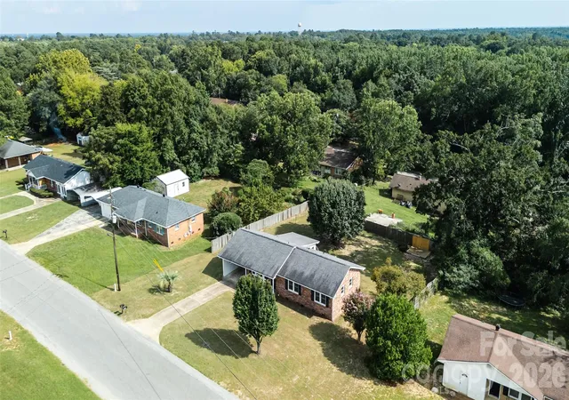 Photo 1 of Single family home for sale at 5426 Oakcrest Rd, Sumter, SC 29154 | MLS# 4412040 | Listing updated on 2026-10-18