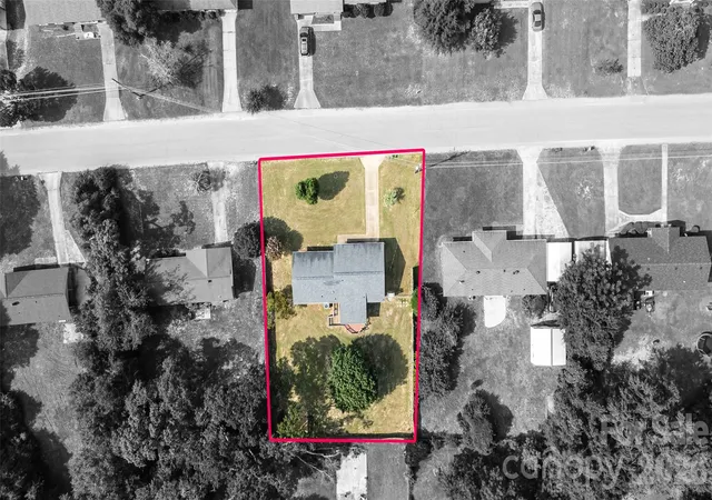 Photo 3 of Single family home for sale at 5426 Oakcrest Rd, Sumter, SC 29154 | MLS# 4412040 | Listing updated on 2026-10-18