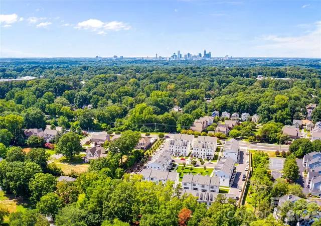 48th image of 2414 Magnolia Blossom Wy, Charlotte, NC 28211 | MLS# 4412045