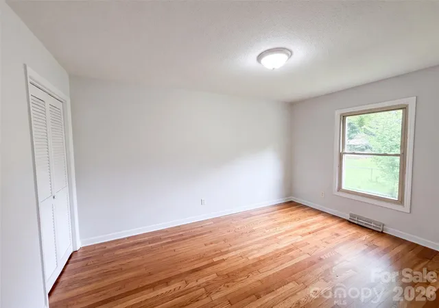 4th image of 1951 Taylor Dr, Gastonia, NC 28052 | MLS# 4412053