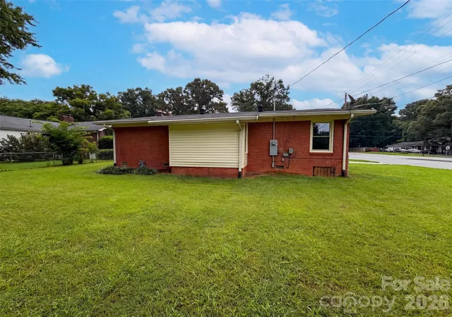 5th image of 1951 Taylor Dr, Gastonia, NC 28052 | MLS# 4412053