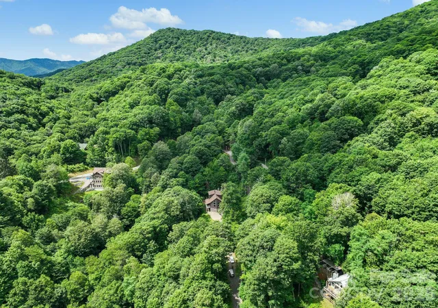 Photo 48 of Single family home for sale at 100 Moonshineholler Dr, Maggie Valley, NC 28751 | MLS# 4412066 | Listing updated on 2026-08-12