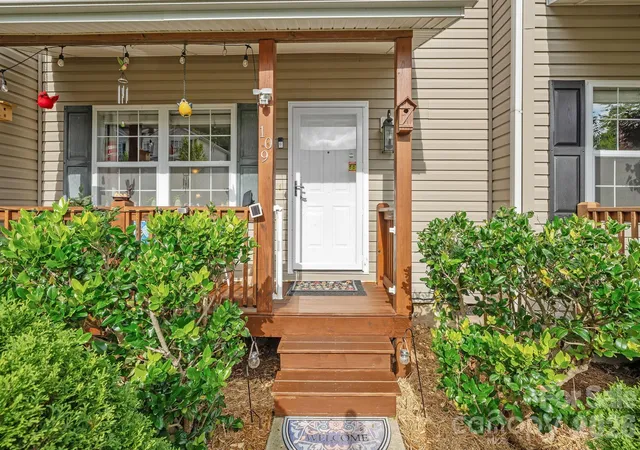 2nd image of 109 Loch Haven Rd, Swannanoa, NC 28778 | MLS# 4412068