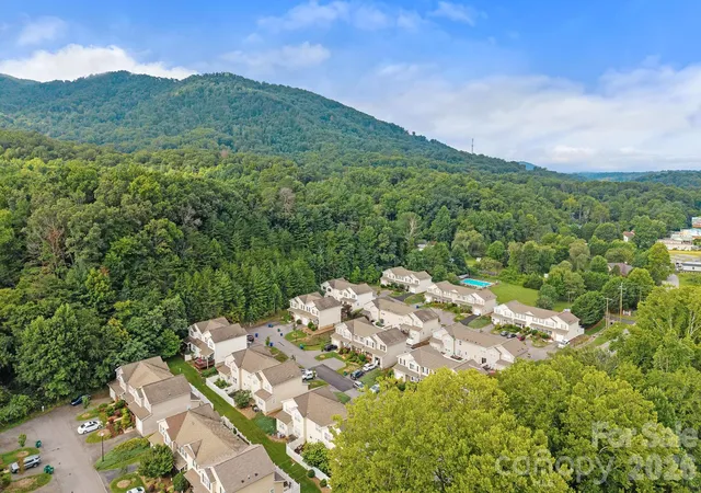26th image of 109 Loch Haven Rd, Swannanoa, NC 28778 | MLS# 4412068