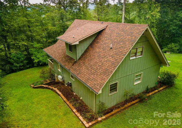 4th image of 426 Meadowood Ln, Burnsville, NC 28714 | MLS# 4412082