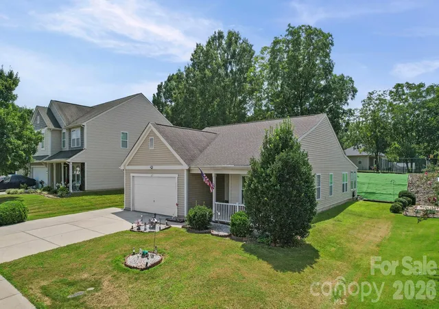 Photo 3 of Single family home for sale at 627 Smokehouse Ln, Albemarle, NC 28001 | MLS# 4412094 | Listing updated on 2026-08-29