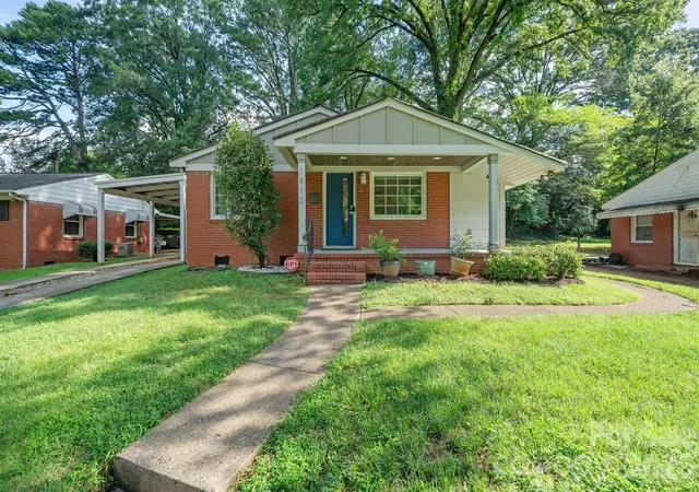 Photo 1 of Single family home for sale at 1812 Van Buren Ave, Charlotte, NC 28216 | MLS# 4412103 | Listing updated on 2026-09-30